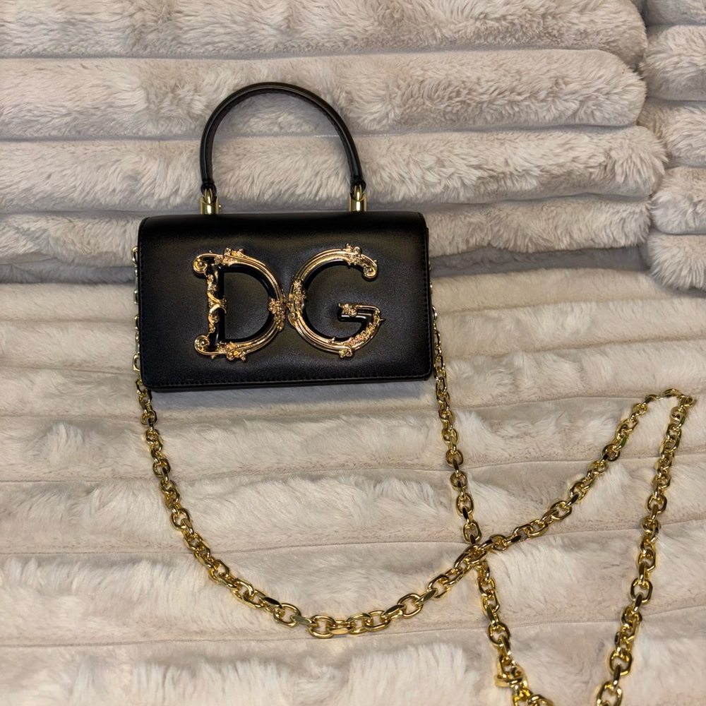 Dolce & Gabbana DG girls handbag in black and gold